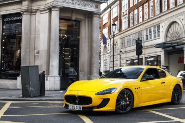 How to Get a Luxury Car Rental in Dubai Hassle-Free luxury car rental in dubai