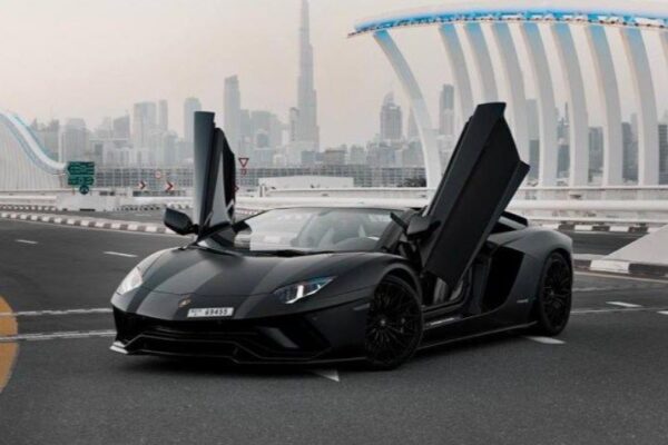 Lamborghini rental in Dubai