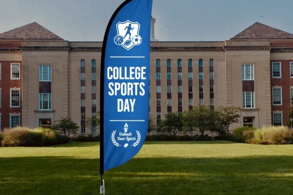 What to Consider When Choosing Custom Blade Advertising Flags