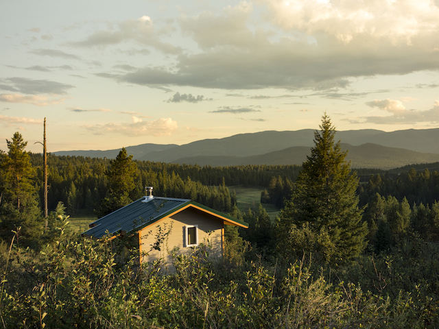 Retreat cabin