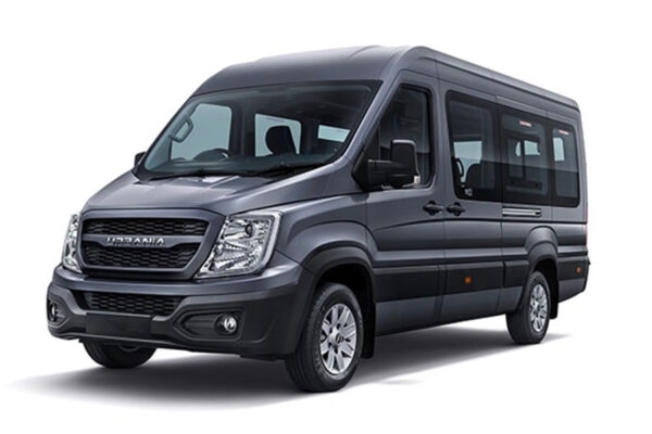 Force Urbania Rent 9 Seater